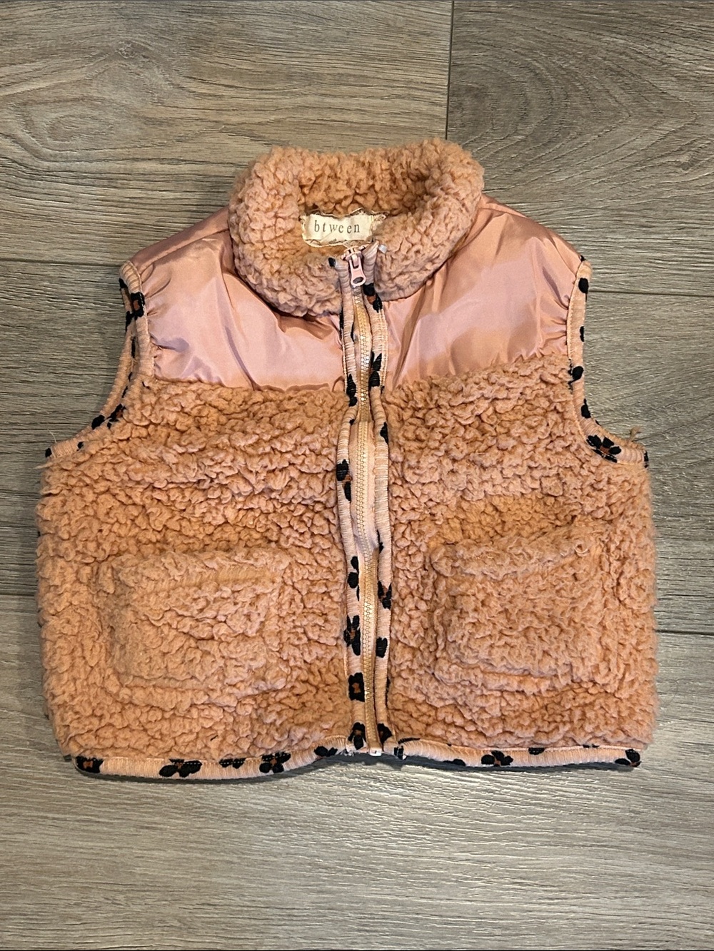 Btween Kids Tan Sherpa Vest with Floral black Trim Size 4